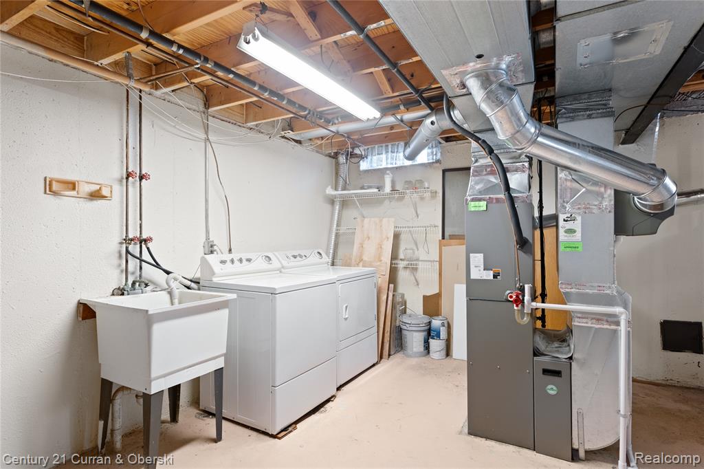 20918 W Glen Haven Circle, Novi, MI 48167 — Photo 33