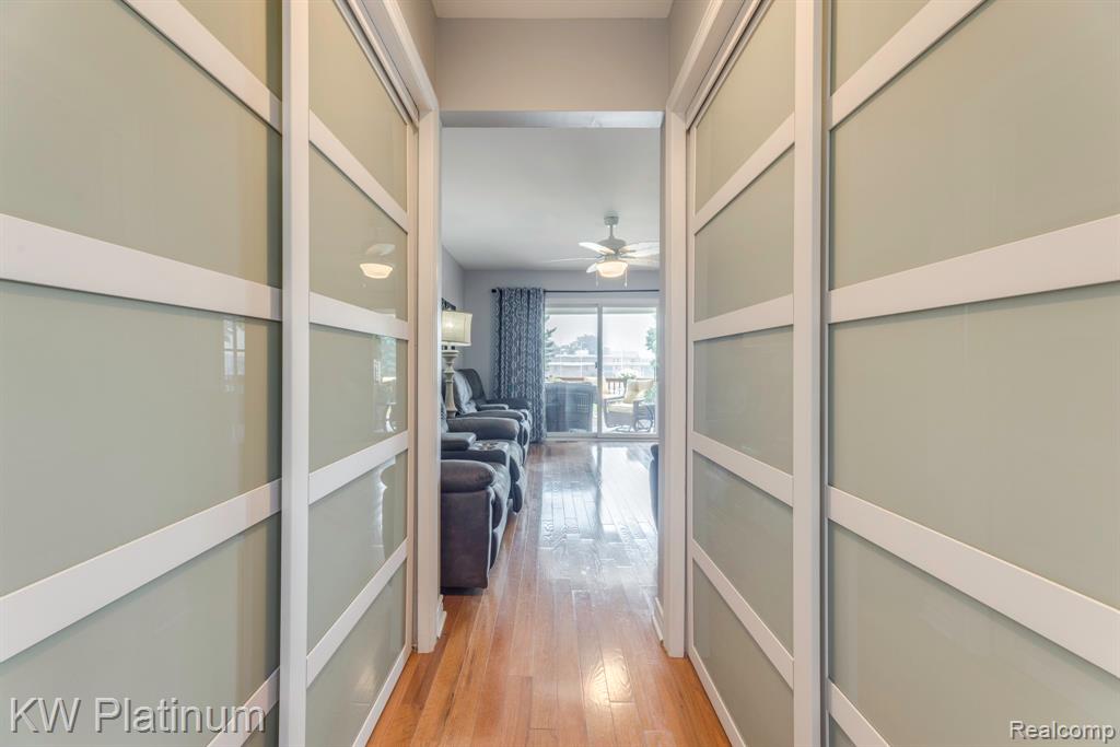 819 E Pointe, Port Huron, MI 48060 — Photo 23