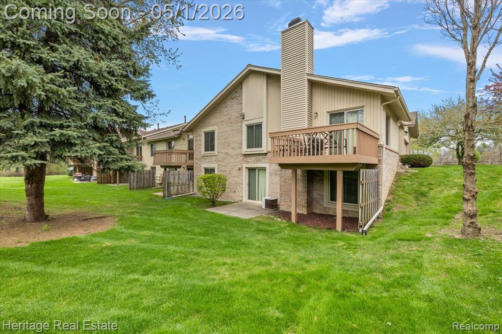 1932 Valley Lane, Lake Orion, MI — Photo 32