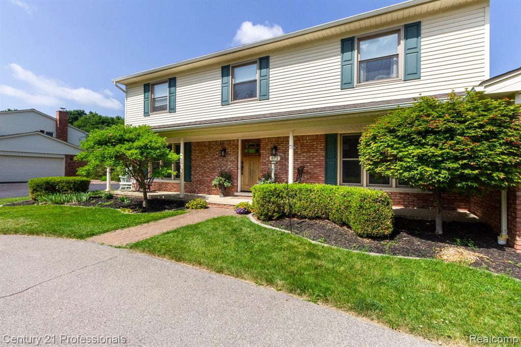 671 Bridgestone Drive, Rochester Hills, MI 48309 — Photo 3