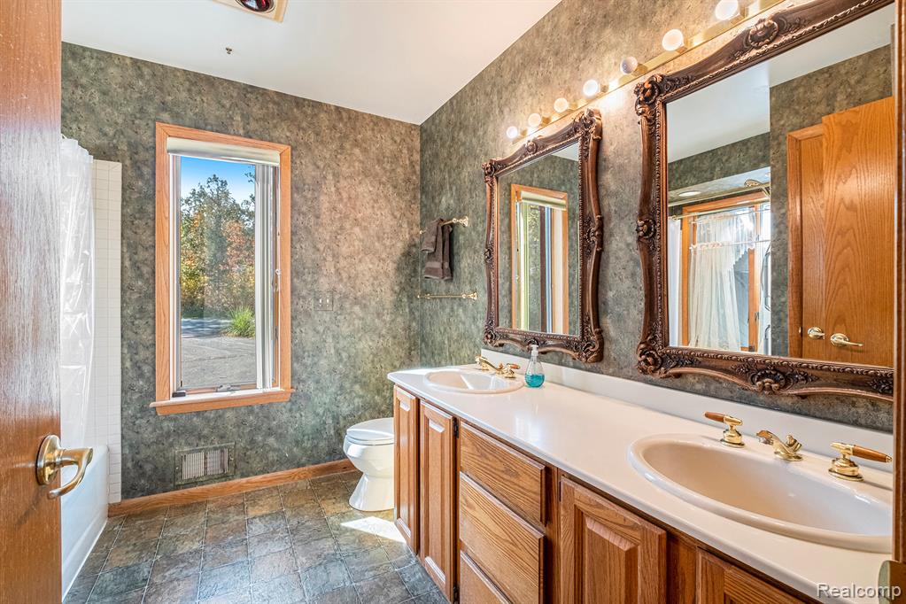 7372 River Road, Flushing, MI 48433 — Photo 12