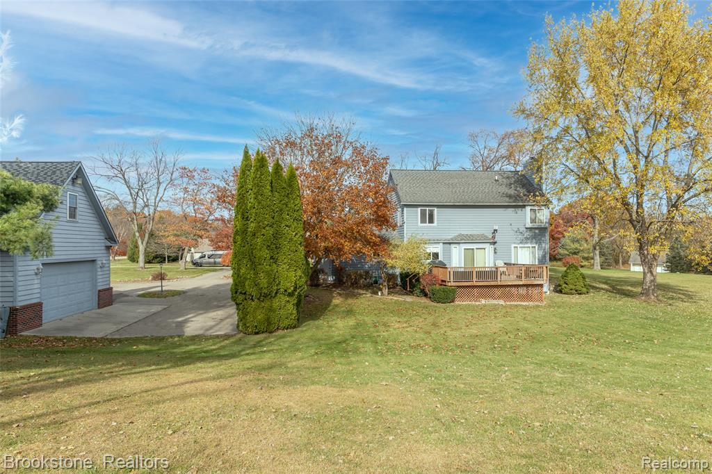 12567 BLUEBERRY Lane, Davisburg, MI 48350 — Photo 7