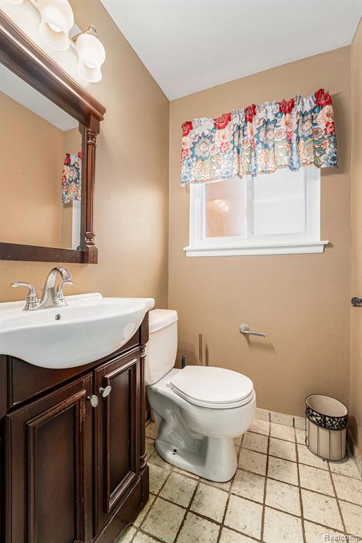4750 LA CHENE Drive, Warren, MI 48092 — Photo 14