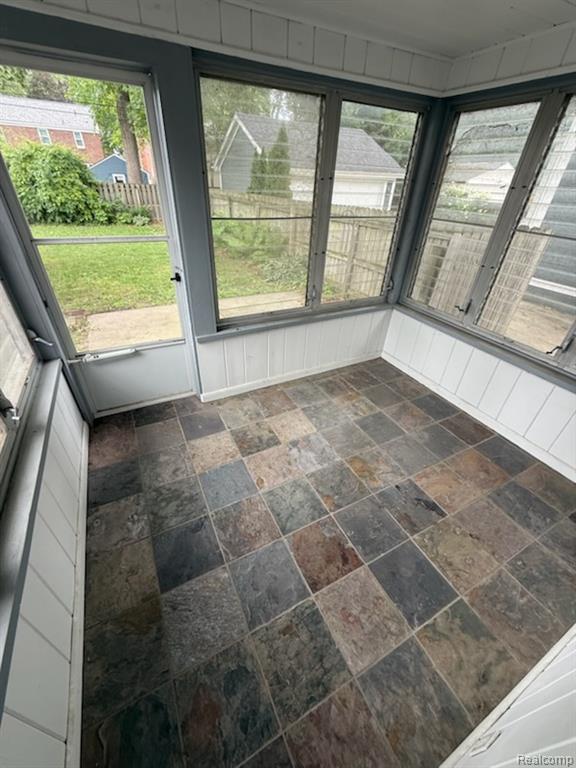 511 S Vermont Avenue, Royal Oak, MI 48067 — Photo 14