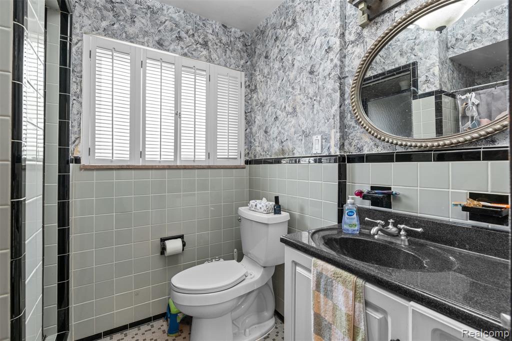 413 Kings Highway, Lincoln Park, MI 48146 — Photo 9