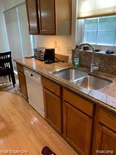 41719 Sleepy Hollow Drive, Novi, MI 48377 — Photo 16