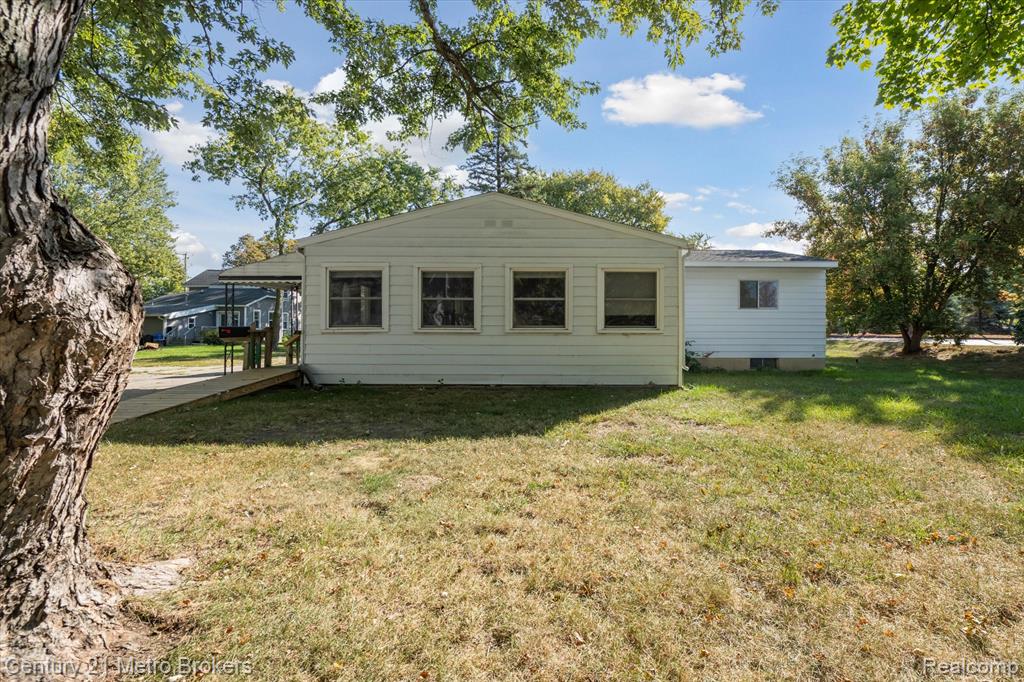4460 Torrey Road, Flint, MI 48507 — Photo 37