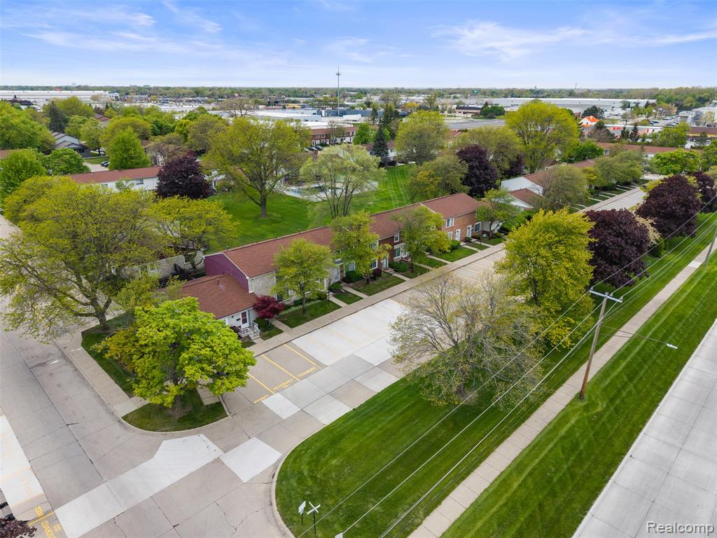 24525 Seaton Circuit E, 17, Warren, MI 48091 — Photo 28