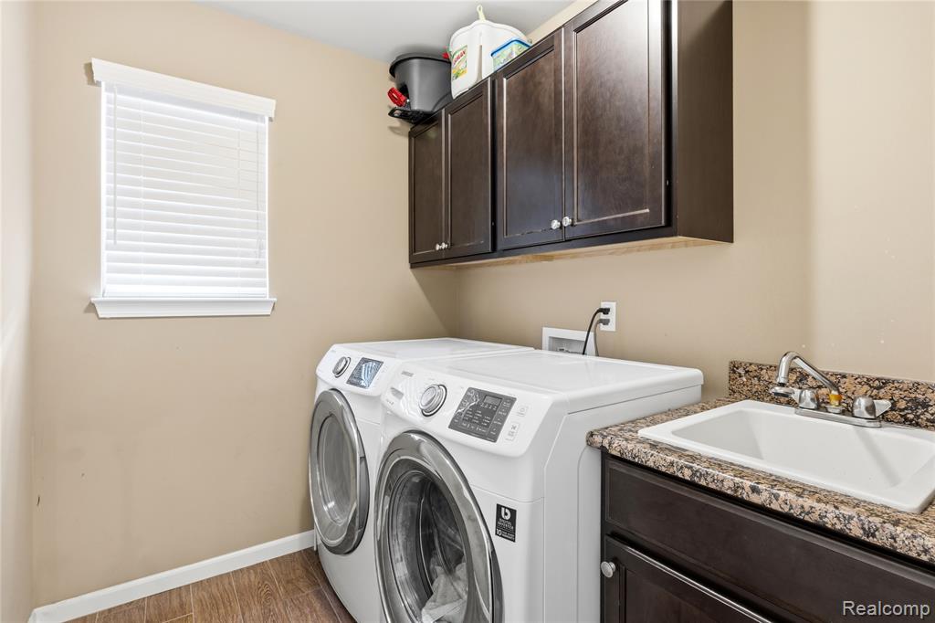 4158 Pepper Tree Lane, Howell, MI 48843 — Photo 17