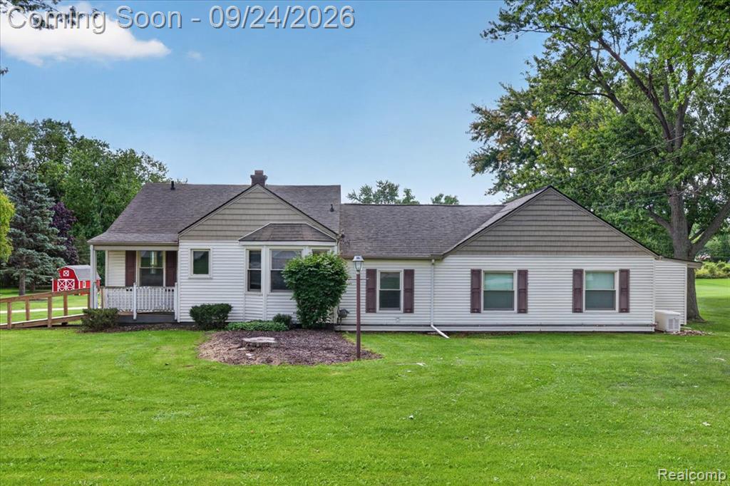 Property photo for 401 Lehigh Road, Rochester Hills, MI 48307