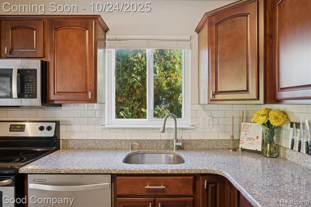 745 Randolph Street, 223, Northville, MI 48167 — Photo 12