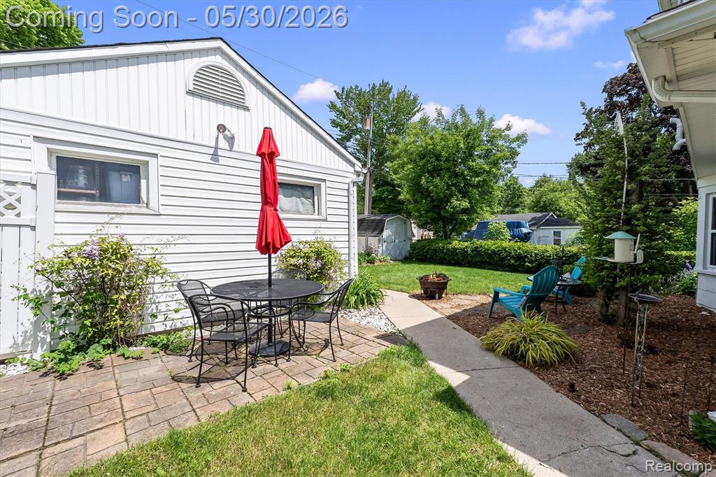 11061 Beryl Drive, White Lake, MI — Photo 38