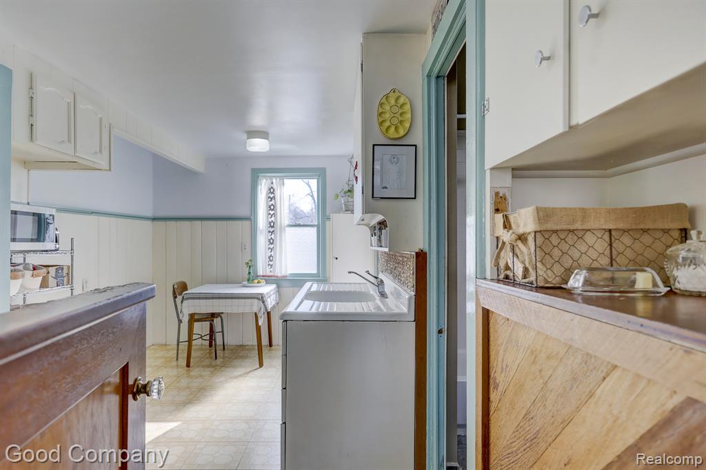 8503 Colgate Street, Oak Park, MI 48237 — Photo 18