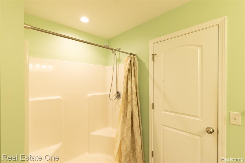 25260 32 Mile Road, Lenox, MI 48050 — Photo 11