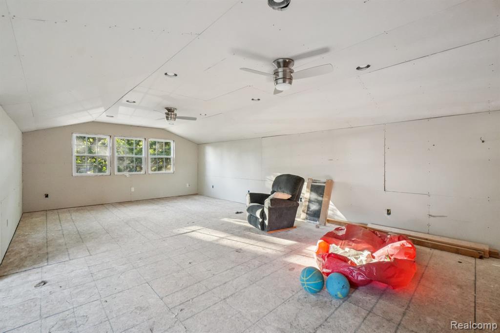 4123 Windiate Park Drive, Waterford, MI 48329 — Photo 56