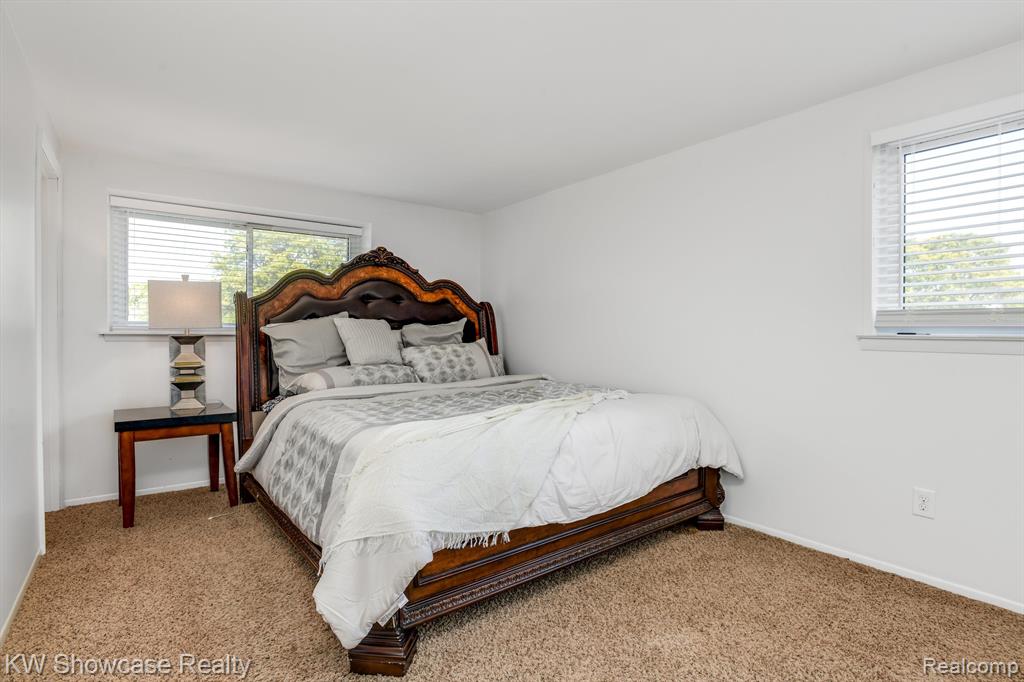 6322 CLARENDON Drive, Canton, MI 48187 — Photo 29