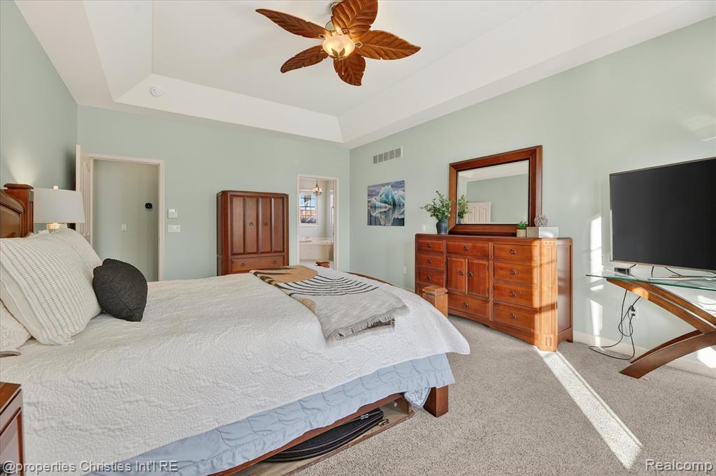 16224 Oak Forest Court W, Northville, MI 48168 — Photo 28