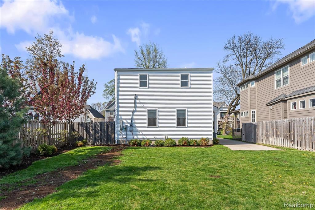 920 Hazel Street, Birmingham, MI 48009 — Photo 27