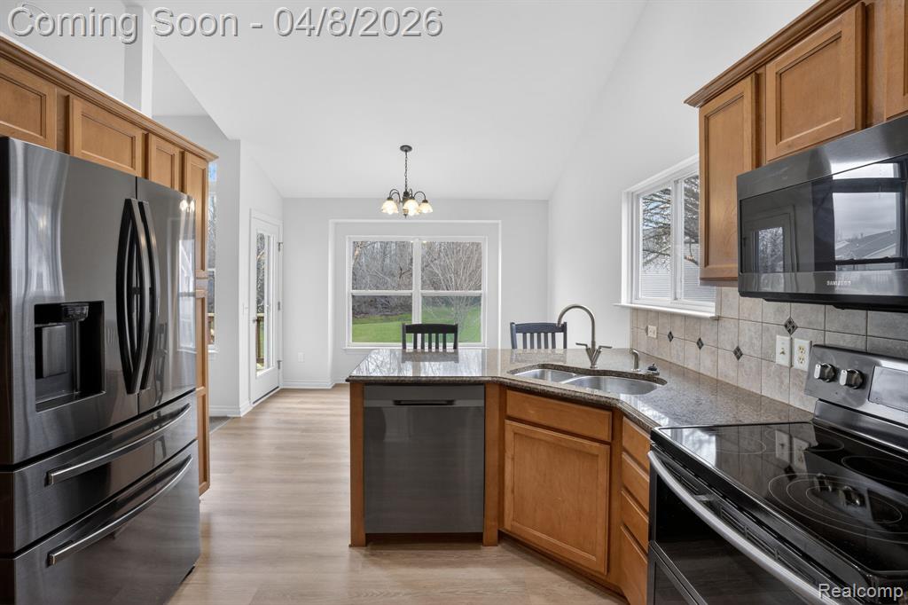 4475 Cross Creek Boulevard, Burton, MI 48509 — Photo 31