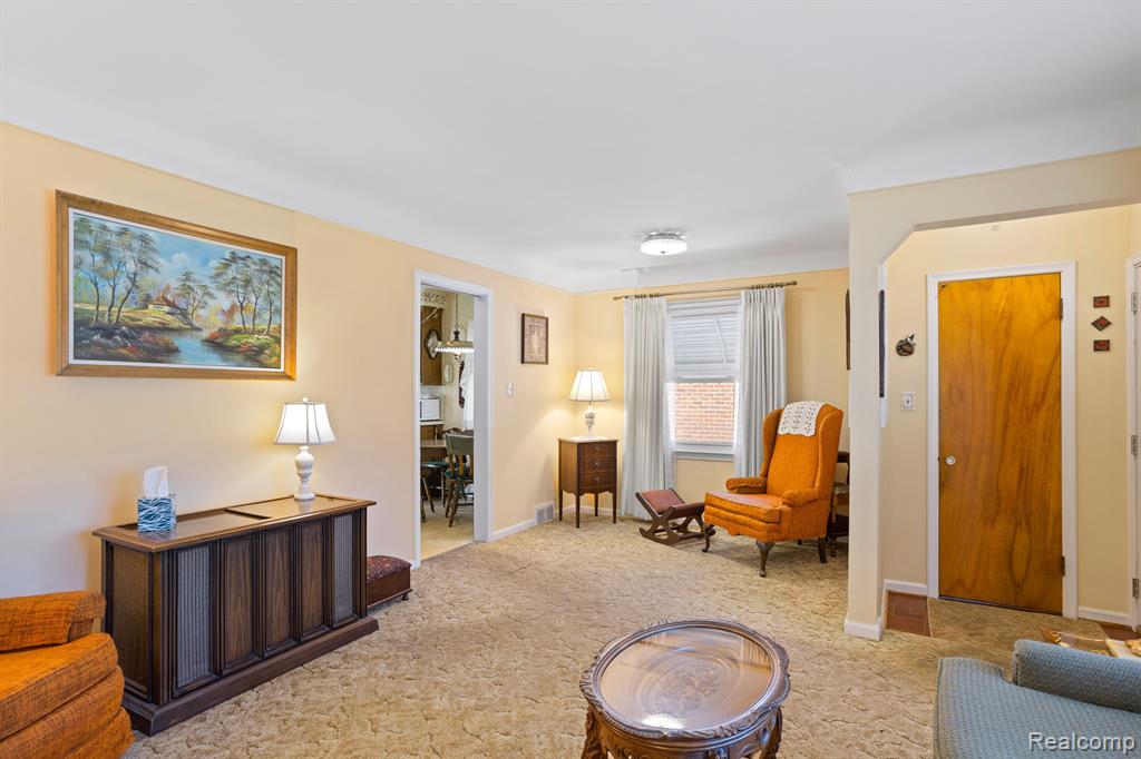 504 E LA SALLE Avenue, Royal Oak, MI 48073 — Photo 6