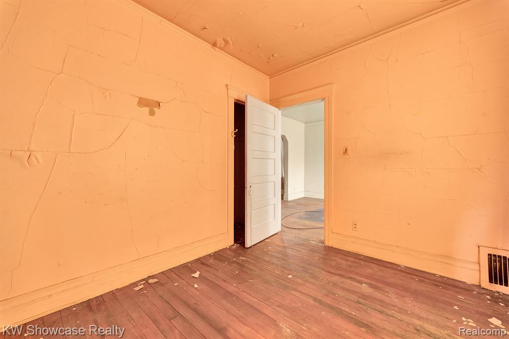 5593 CADILLAC Avenue, Detroit, MI 48213 — Photo 26