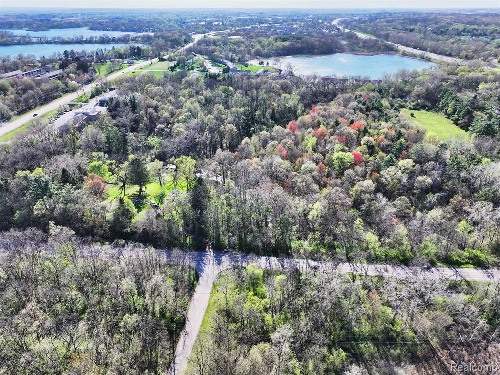 5920 PLEASANT VALLEY Road, Brighton, MI 48116 — Photo 21