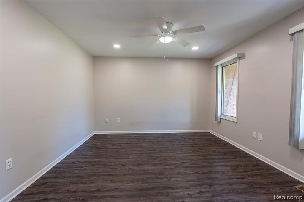 52201 BOLAND Road, Chesterfield, MI 48047 — Photo 6