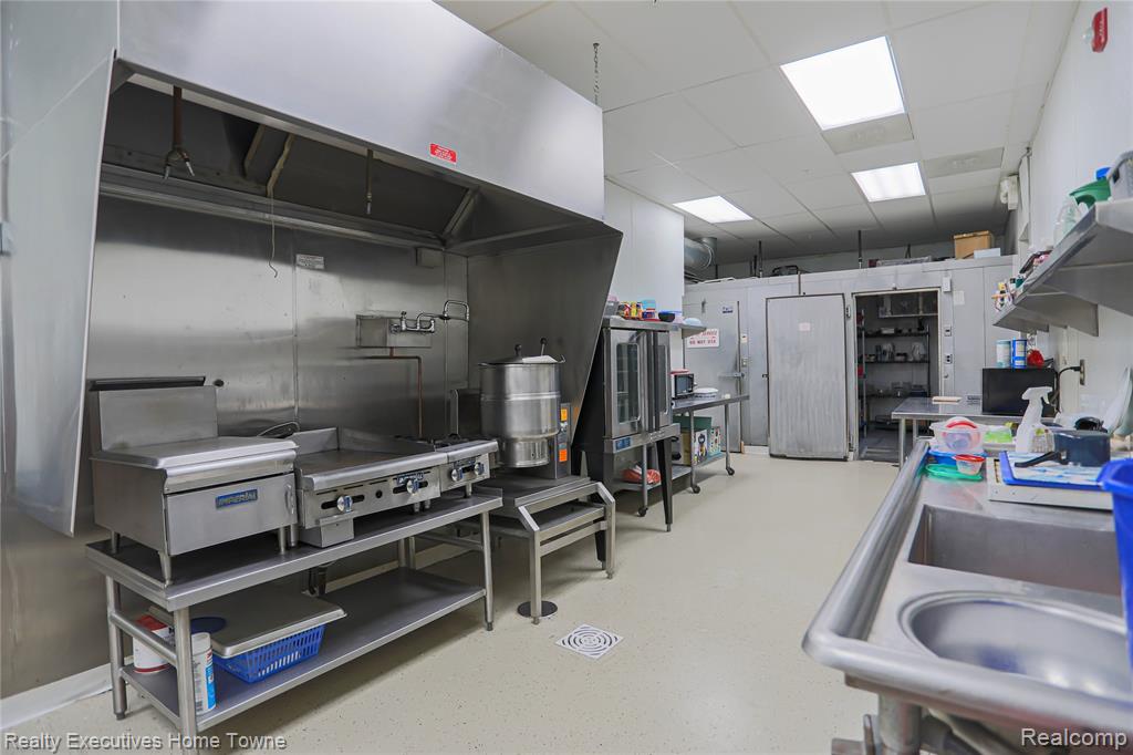 9334 River Road, Algonac, MI, 48001