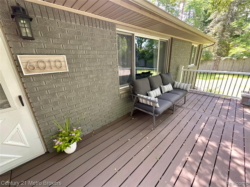 6010 N Seymour Road, Flushing, MI 48433 — Photo 7