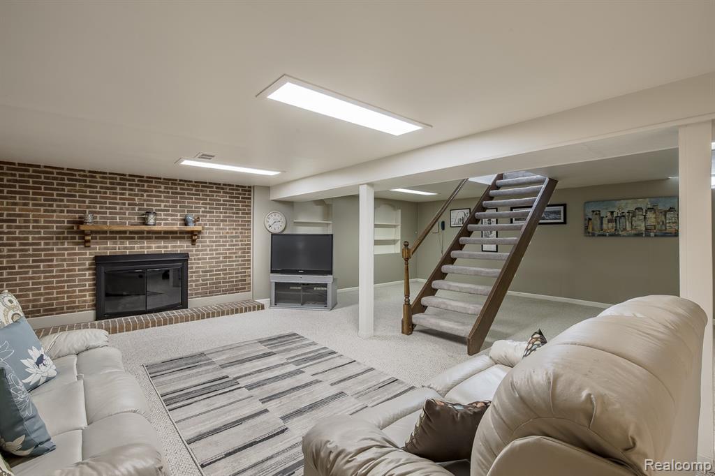 4931 Huron Drive, Clarkston, MI 48348 — Photo 31