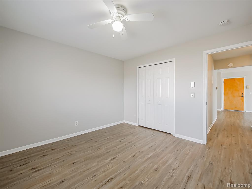 825 S Grand Avenue, Fowlerville, MI 48836 — Photo 10