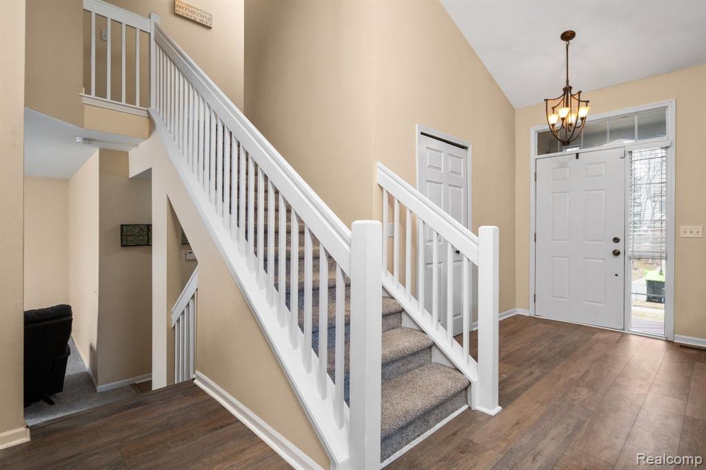 5617 VERSAILLES Avenue, Ann Arbor, MI 48103 — Photo 32