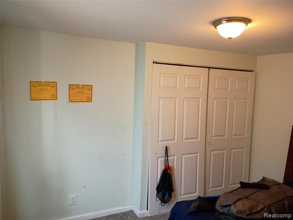 11627 Berwyn, Redford, MI 48239 — Photo 10
