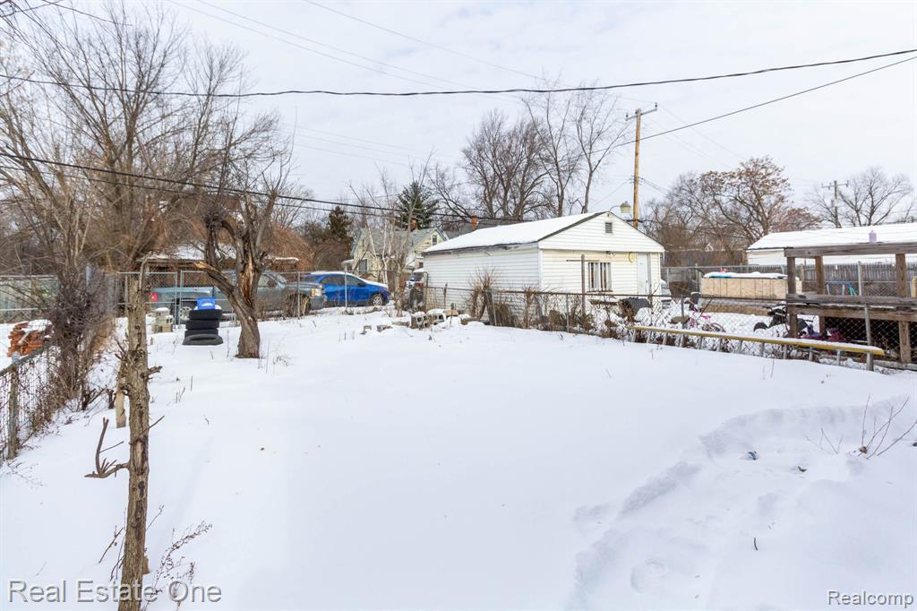 8704 Smart Street, Detroit, MI 48210 — Photo 32