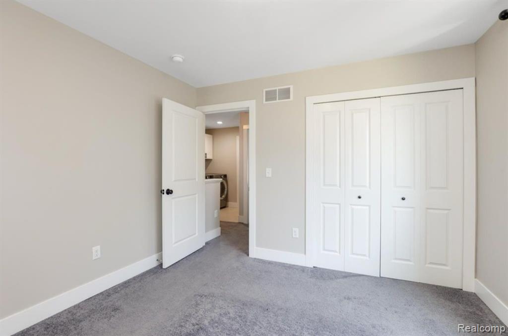 1755 E George Avenue, Hazel Park, MI 48030 — Photo 27