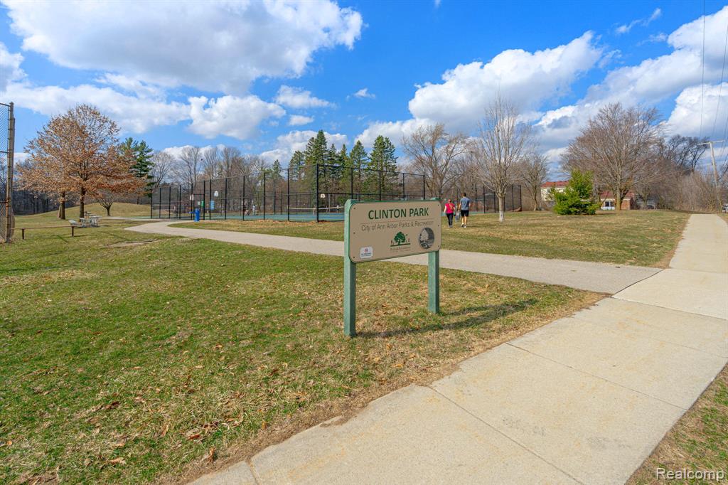 3019 Forest Creek Court, Ann Arbor, MI 48108 — Photo 28