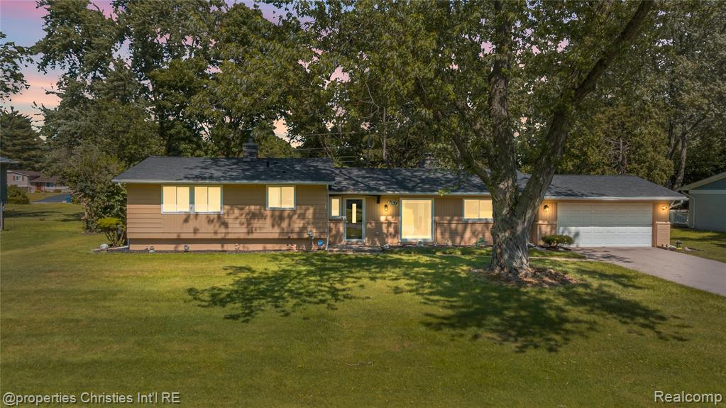 7137 Stonebrook Road, West Bloomfield, MI — front exterior