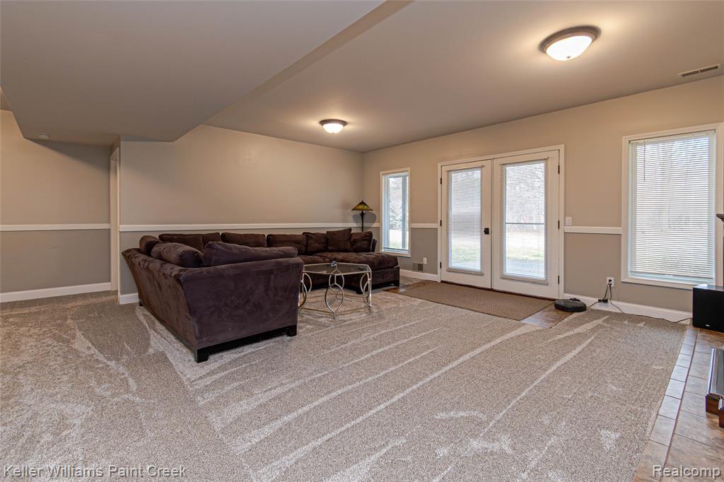 4998 Menominee Lane, Clarkston, MI 48348 — Photo 54