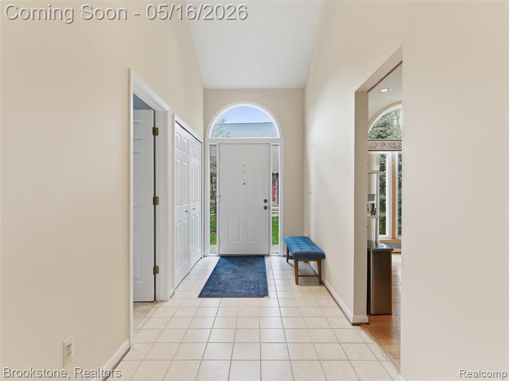 47318 Cider Mill Drive, Novi, MI — Photo 3