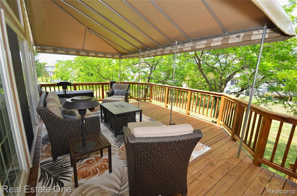 2092 Westview Court, Orion, MI — Photo 34