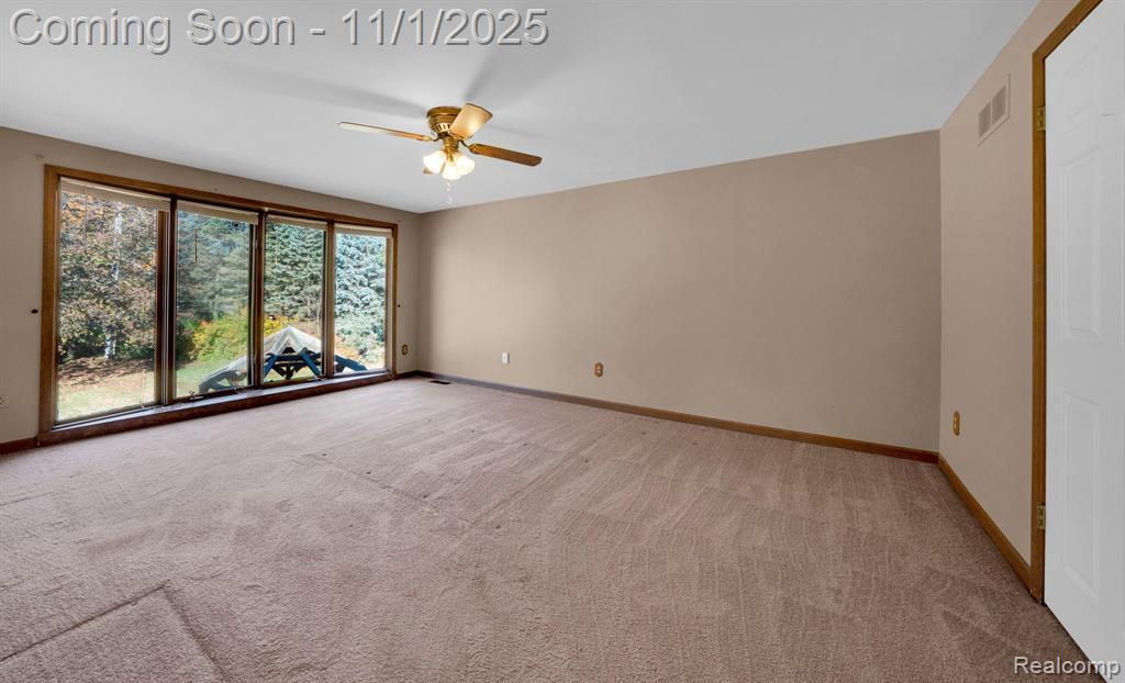6893 Mountain Drive, Troy, MI 48098 — Photo 32