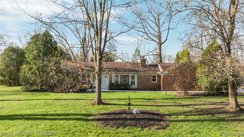 4550 Patrick Road, West Bloomfield, MI — Photo 48