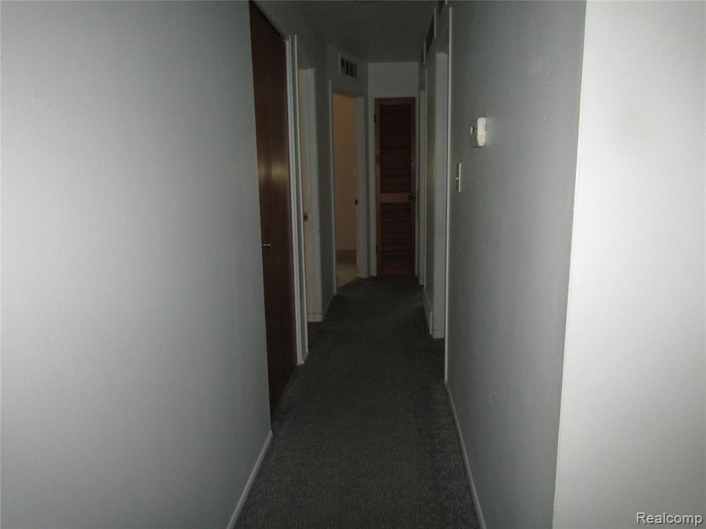 8160 Fenton, Dearborn Heights, MI 48127 — Photo 8