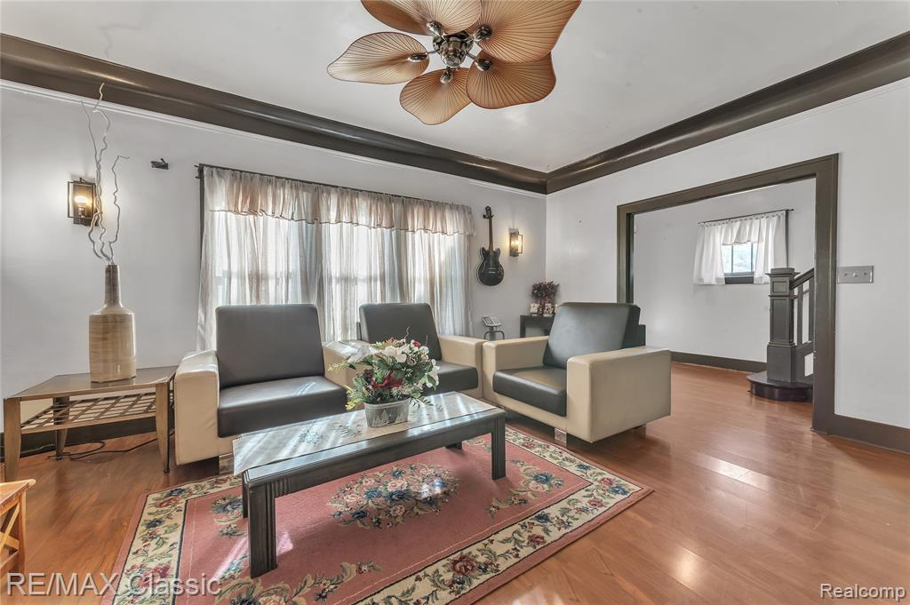 574 W Greendale, Detroit, MI 48203 — Photo 8