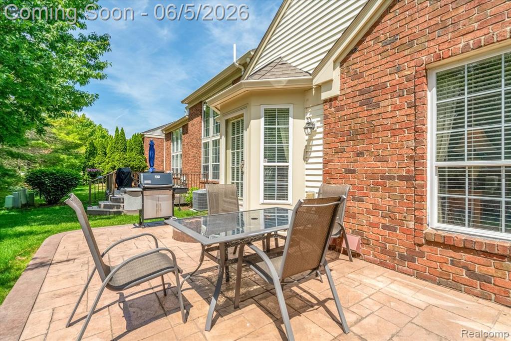 49105 Hawksburry Road, Canton, MI 48188 — Photo 46