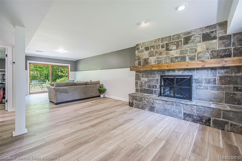 4225 N Tipsico Lake Road, Hartland, MI 48353 — Photo 34