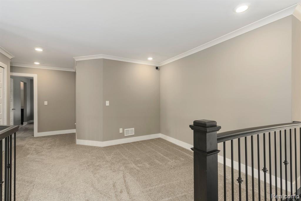 54678 BLACK HILLS Lane, Utica, MI 48316 — Photo 45