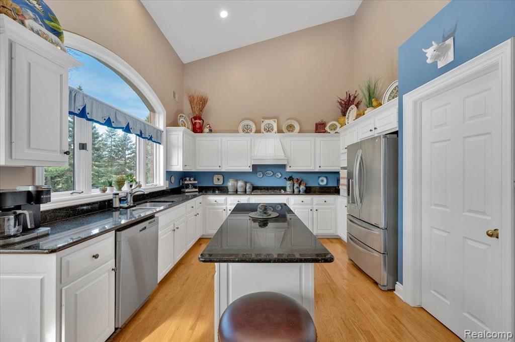 4952 BROOKSIDE Lane, Washington, MI — Photo 15