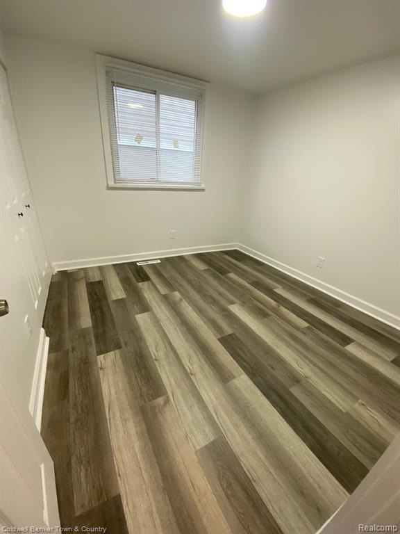 4031 HILLCREST, Highland, MI 48356 — Photo 11