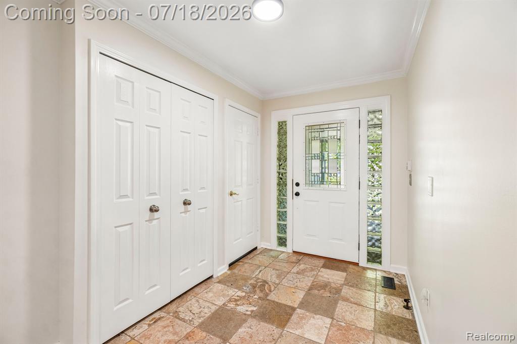 4855 Butler Drive, Troy, MI 48085 — Photo 4